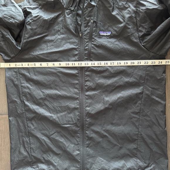 Patagonia Men’s Houdini Jacket, Black, Large/ XL - Picture 9 of 9